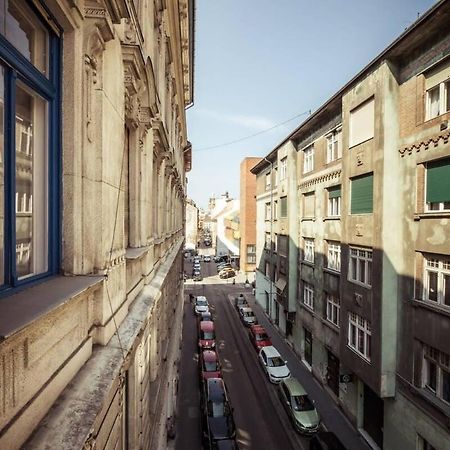 Brand New Studio With Aircon In The Center Budapest Esterno foto